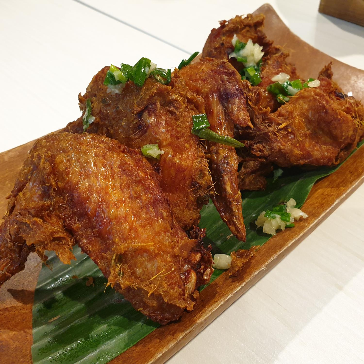 Crispy Garlic Wings