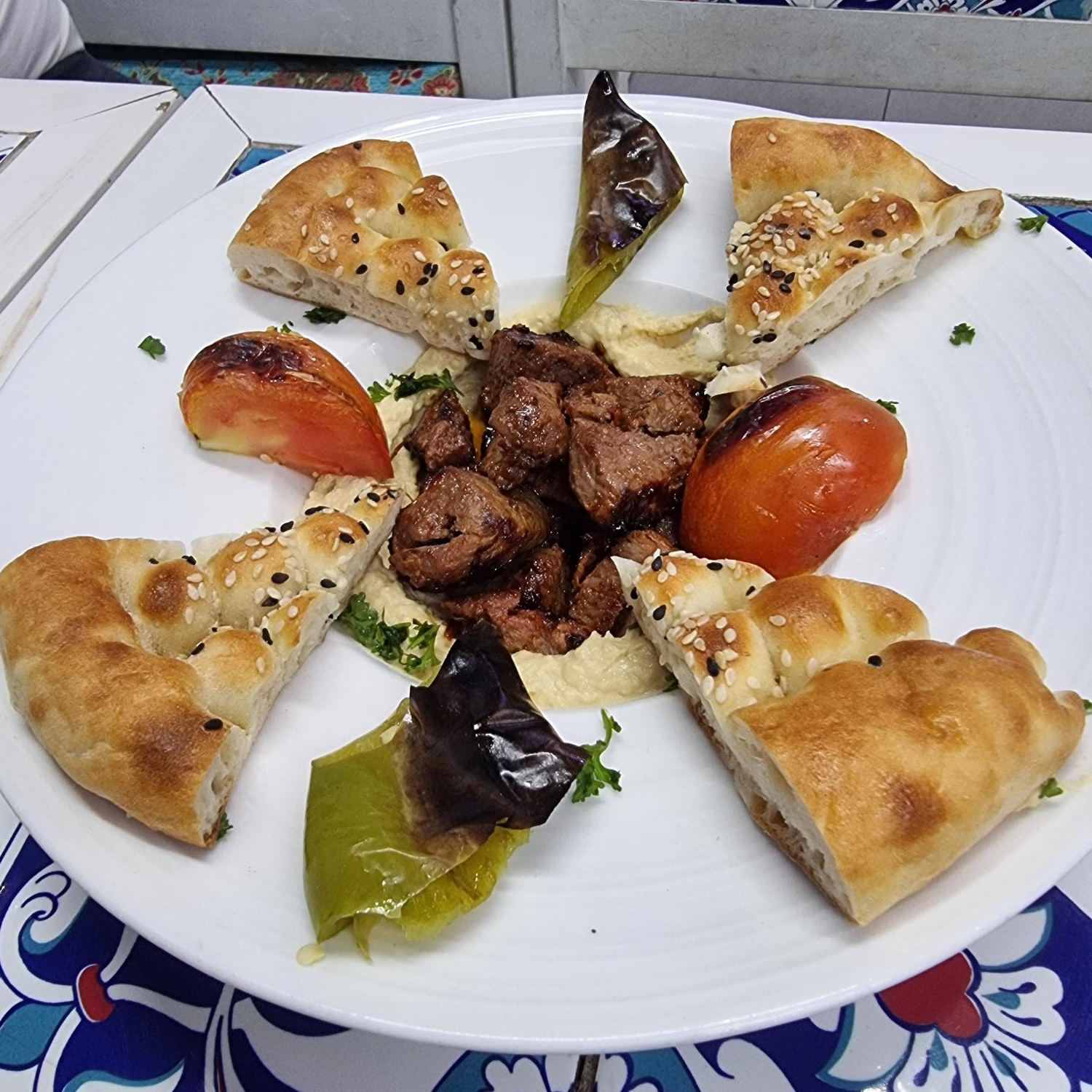 Hummus Lamb