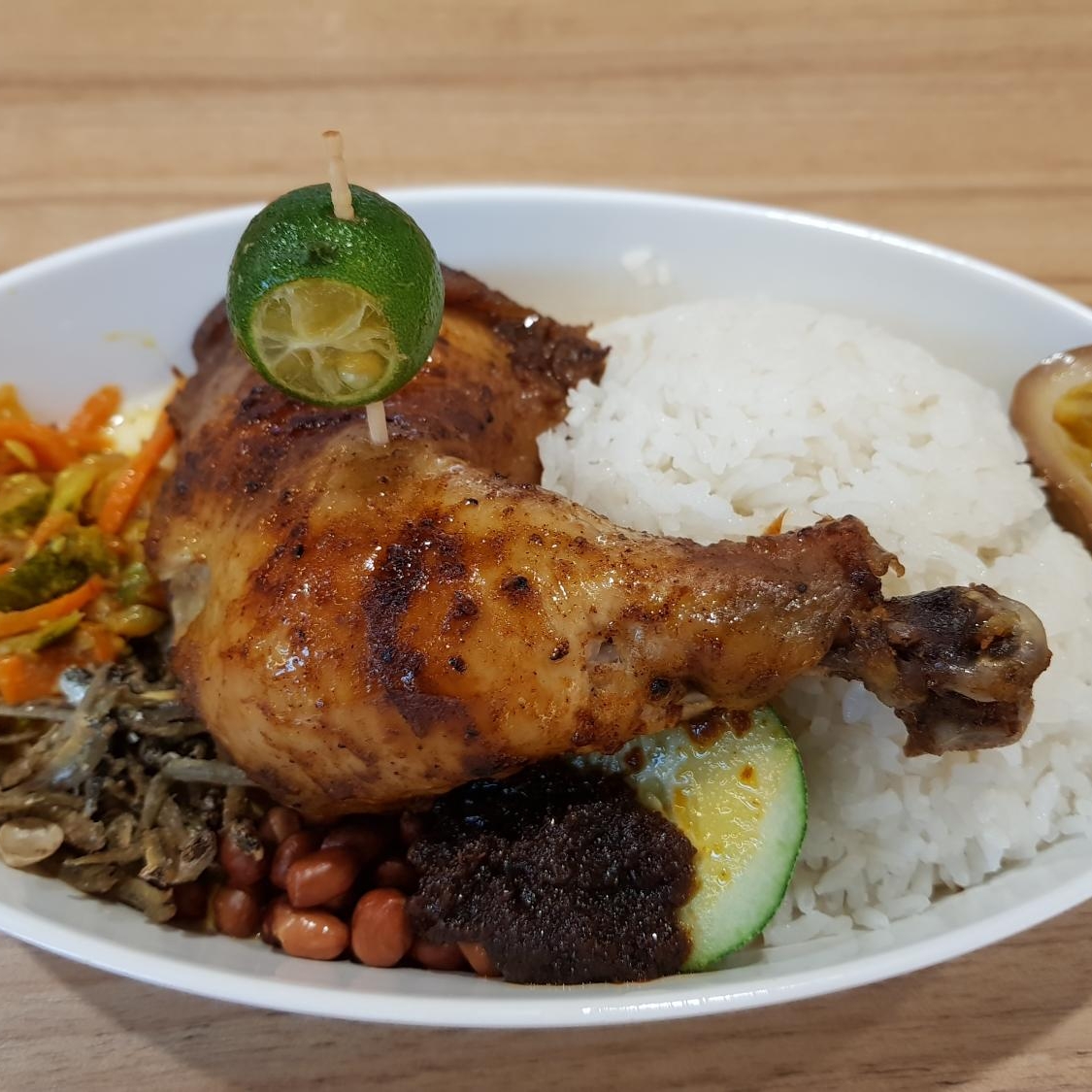 Tom Yum Leg Lemak 