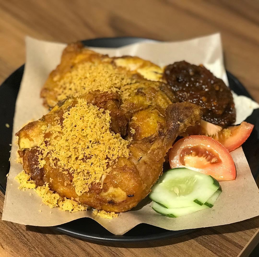 Ayam Penyet