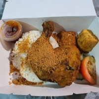 Food at D'Penyetz