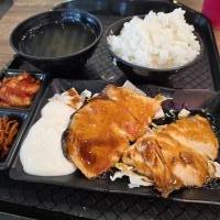 Food at Hong Le Japanese and Korean Cuisine